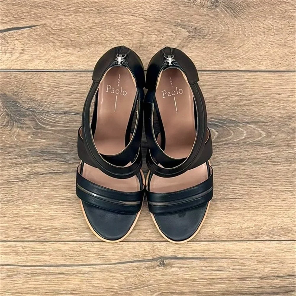 Linea Paolo Women's Size 10 Black Leather Wedge Sandals Strappy‎ Zip Comfort